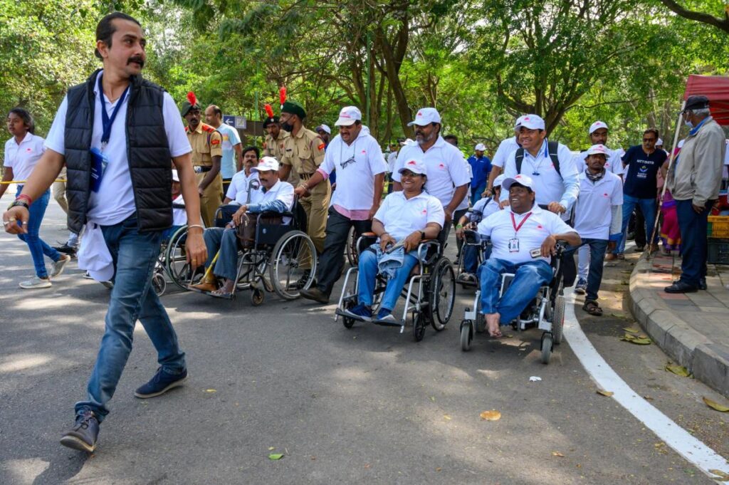 Samarthanam-Walkathon-for-the-Disabled-was-held-at-Kanteerva-Stadium-29